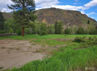 321-323 Lincoln St N, Twisp, WA 98856