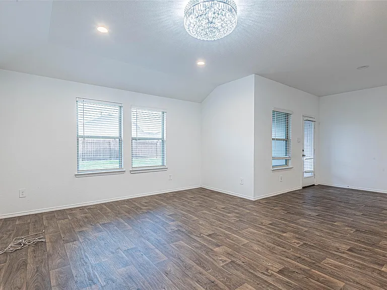 5110 Hedgerose Ln — Photo 6