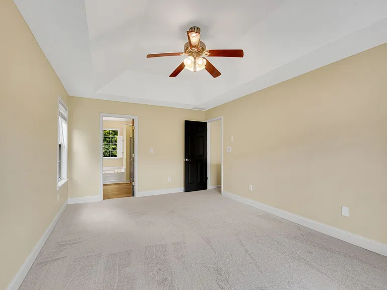 1735 Berry Ct — Photo 21
