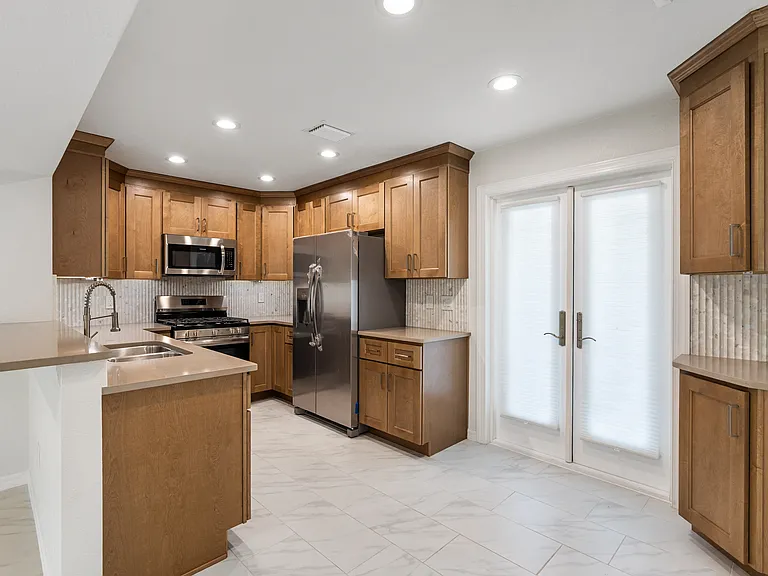 1907 Gulf Way #3 — Photo 8