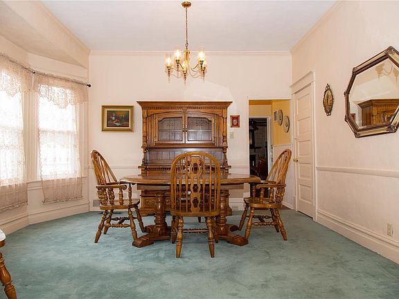4th image of 447 N Elizabeth Ave
