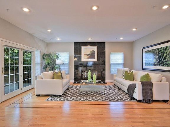 4th image of 10315 Moretti Dr