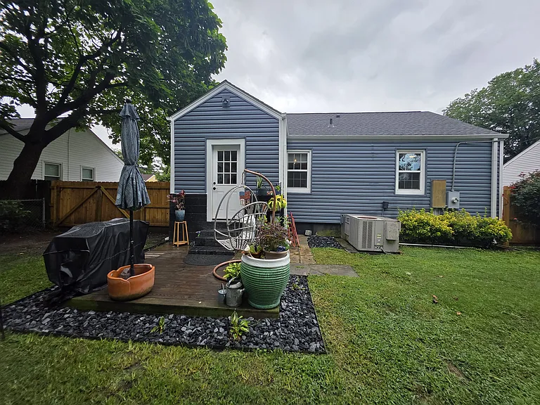 428 Gladstone Rd — Photo 21