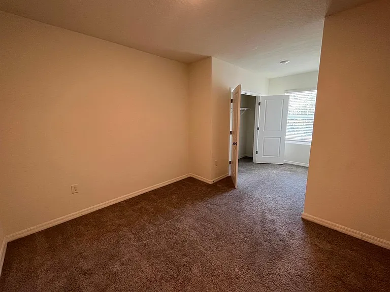 32867 Pez Landing Ln — Photo 21