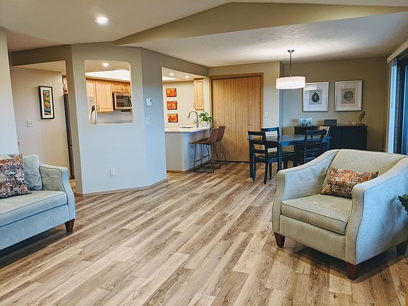 4th image of 166 S Coeur Dalene St APT D303