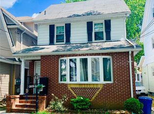 93-05 241st St, Jamaica, NY 11426