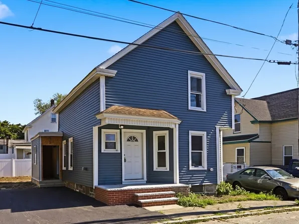 37 Campaw St, Lowell, MA 01850