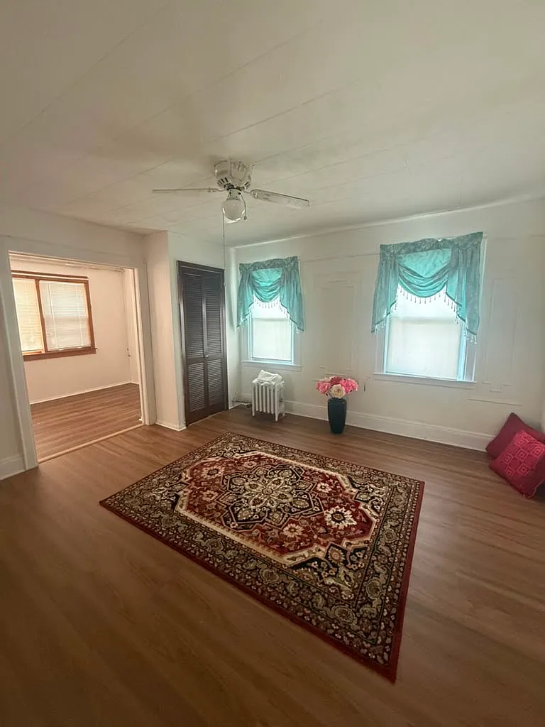 Studio, $1,700 — Photo 1