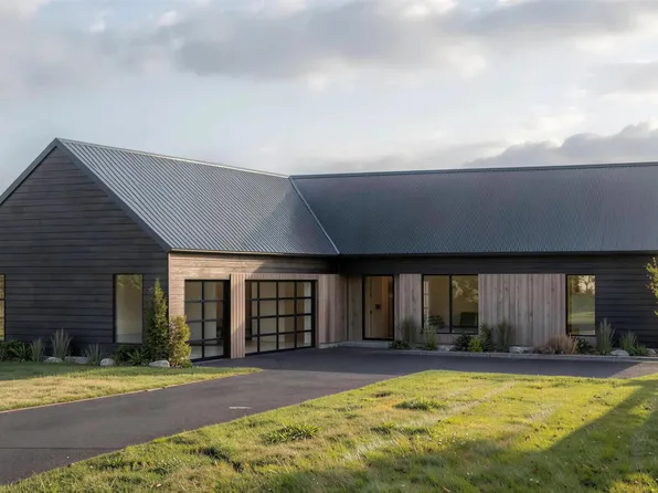 11934 S Karnes Rd #2, Empire, MI 49630