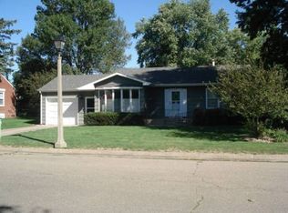 143 Ringland Rd, Hastings, NE 68901