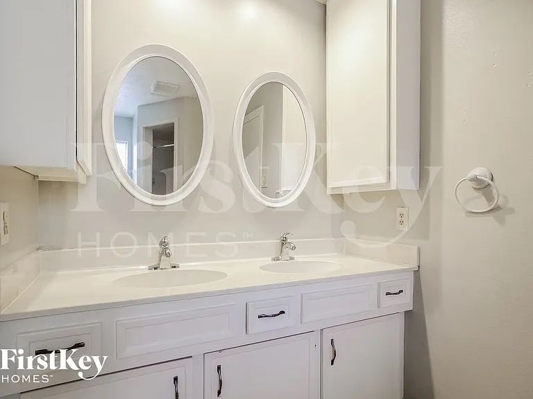21419 Park Willow Dr — Photo 14