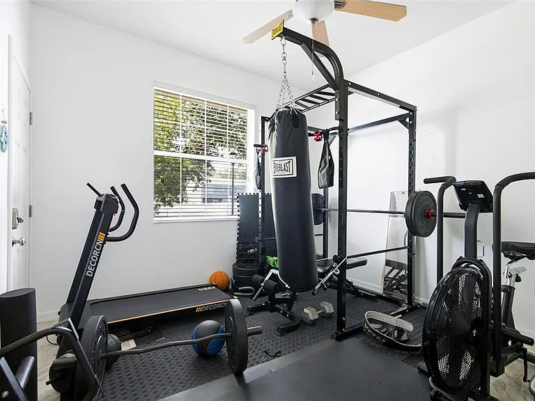 508 Debra Dr — Photo 24