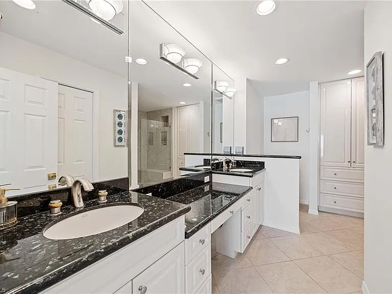 100 N Collier Blvd #Penthouse 5 — Photo 20