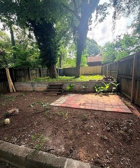 498 Connally St SE — Photo 20