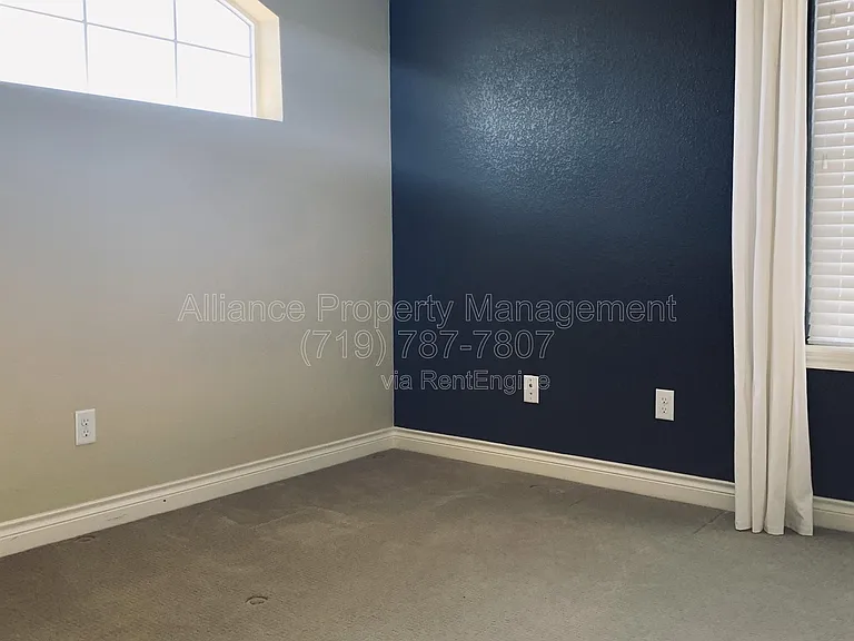 8284 Cypress Wood Dr — Photo 18