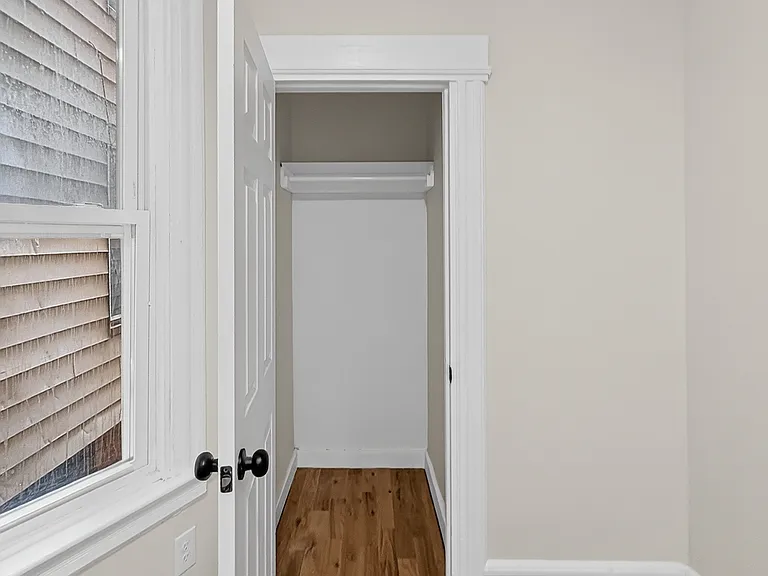 345 Walnut St #1R — Photo 29