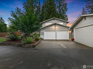 10711 62nd Ave E, Puyallup, WA