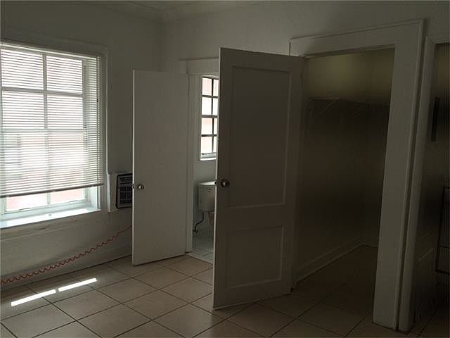 1st image of 1619 Jefferson Ave APT 24