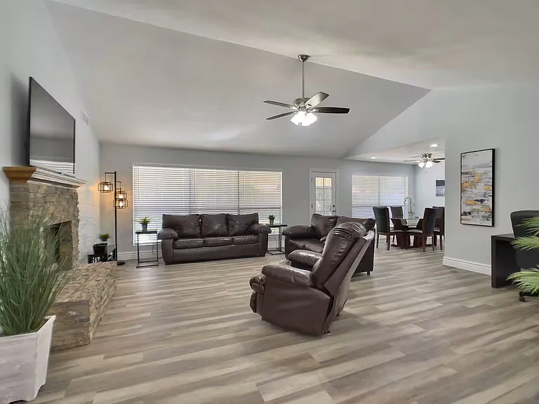 5781 W Geronimo St — Photo 2