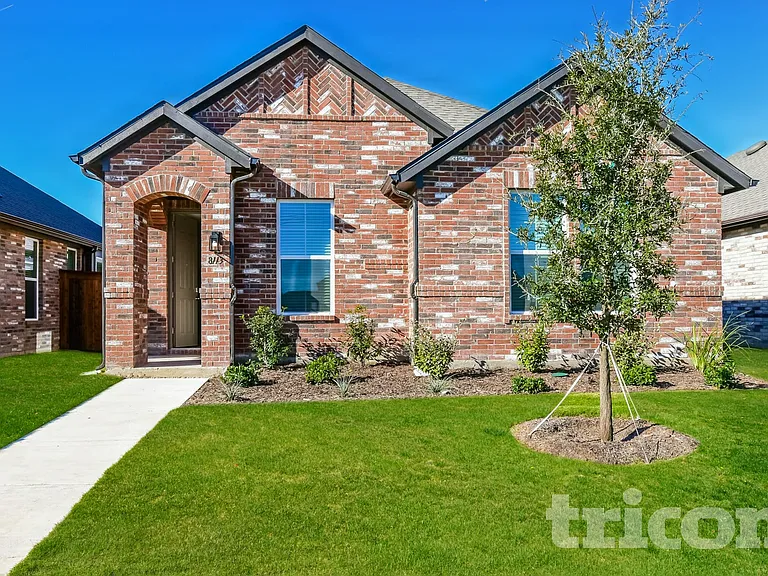 8113 Brookhaven Dr — Photo 1