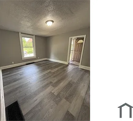 3 bed, $1,500 — Photo 2