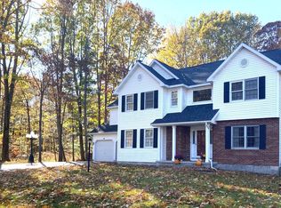 42 Henderson Rd, Glenmont, NY 12077