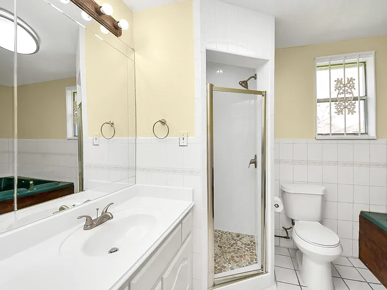 8105 Lanham Ln — Photo 26