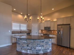 5855 Dolittle Dr, Garden City, KS 67846
