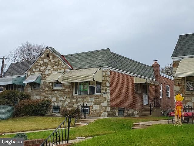 1st image of 7302 Shelbourne St