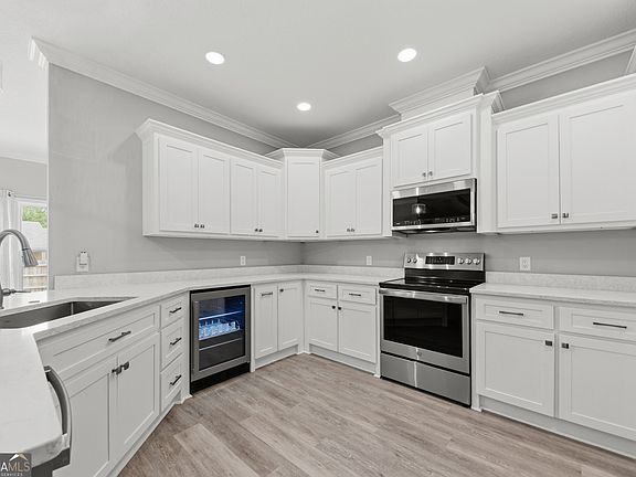 2nd image of 244 Clarks Bluff Rd