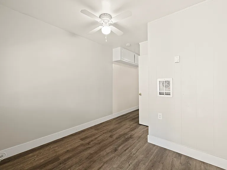 946 Cherry St #1 — Photo 6