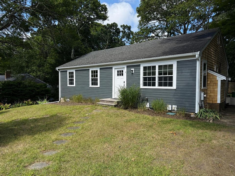 1st image of 7 Elliot Way