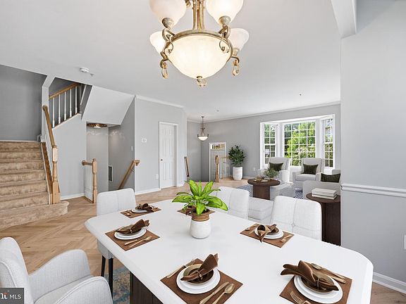 3rd image of 111 Longpoint Way