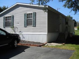 24 Sycamore Dr, Avon, NY 14414