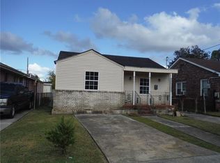 417 Wallace Dr, New Orleans, LA 70122