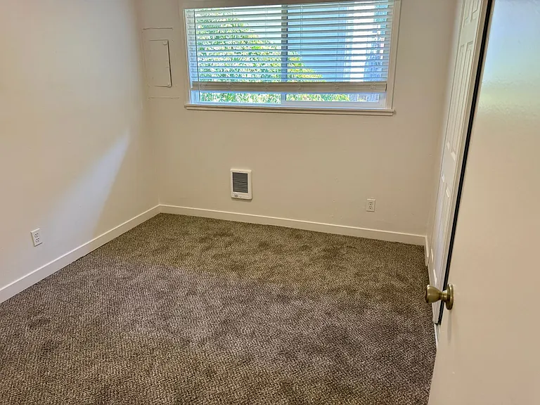 2026 Filbert St #A — Photo 13