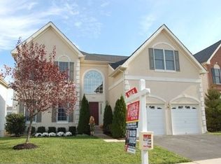 25462 Gimbel Dr, Chantilly, VA 20152