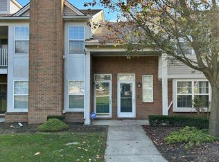 42891 Richmond Dr, Sterling Heights, MI 48313
