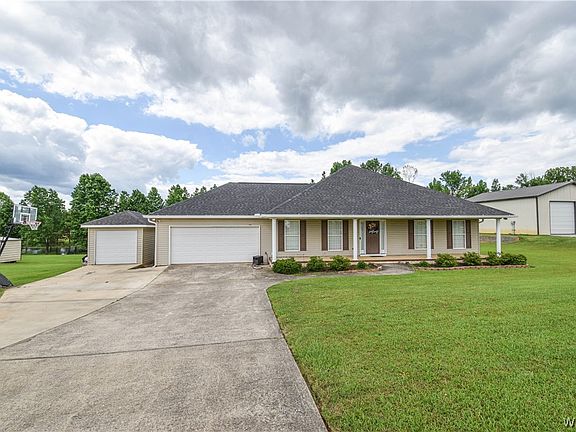 3rd image of 11101 Patton Cir