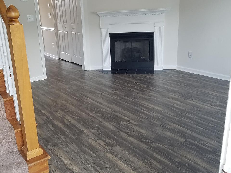 1st image of 3951 Sterling Pointe Dr #4