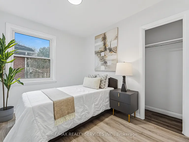 6 Bonnyview Dr #UPPER — Photo 22