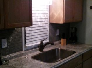 2129 Roslyn Ave, Flint, MI 48532