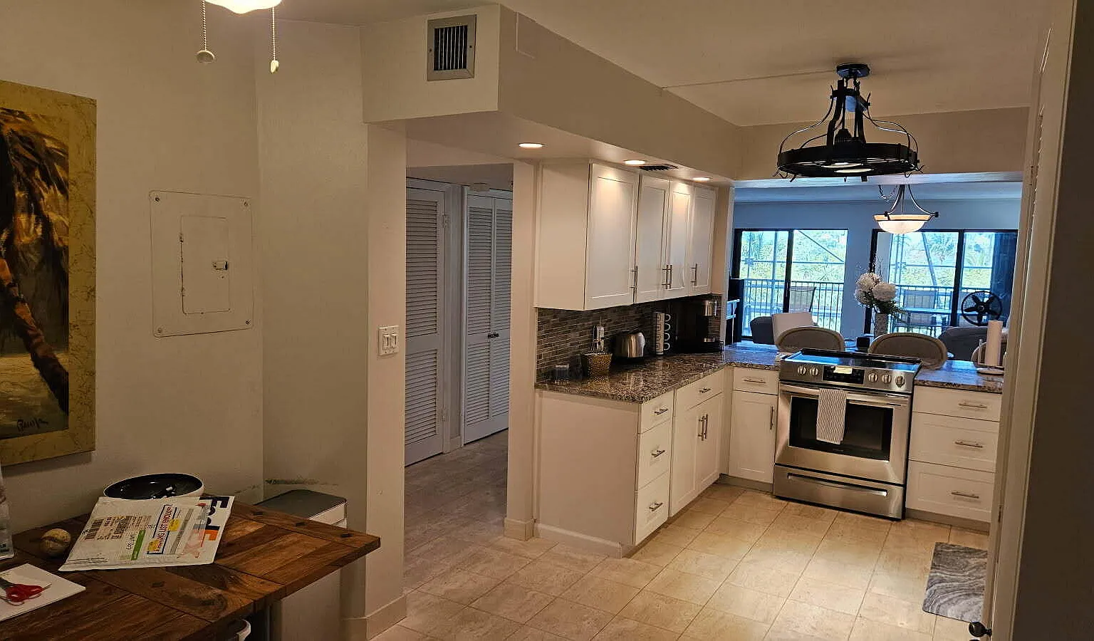 2 bed, 2.0 bath, 1392 sqft, $4,500 — Photo 4