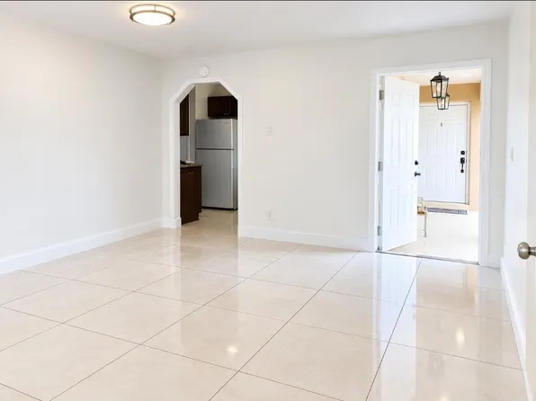1839 Plunkett St #2, Hollywood, FL 33020