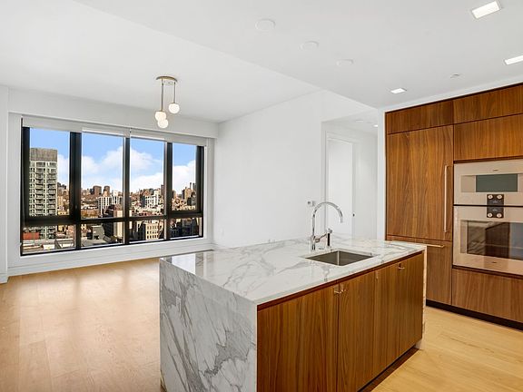 5th image of 242 Broome St APT 12D