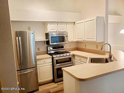 13810 Sutton Park Dr N Photo 1