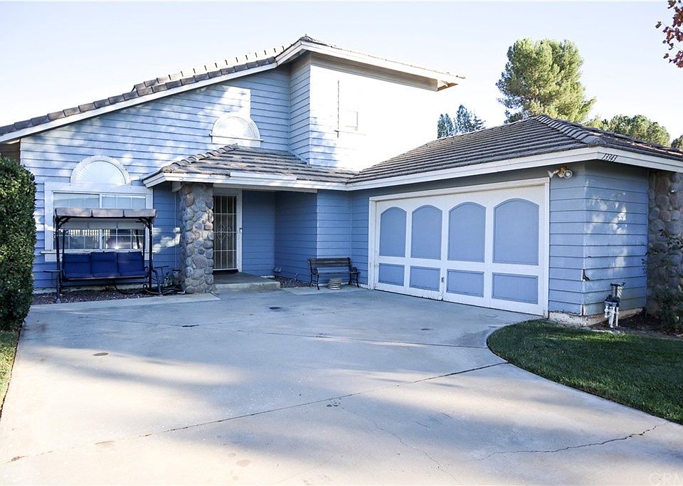 13343 San Juan Ave Yucaipa Ca 92399 Mls Ev21259916 Zillow
