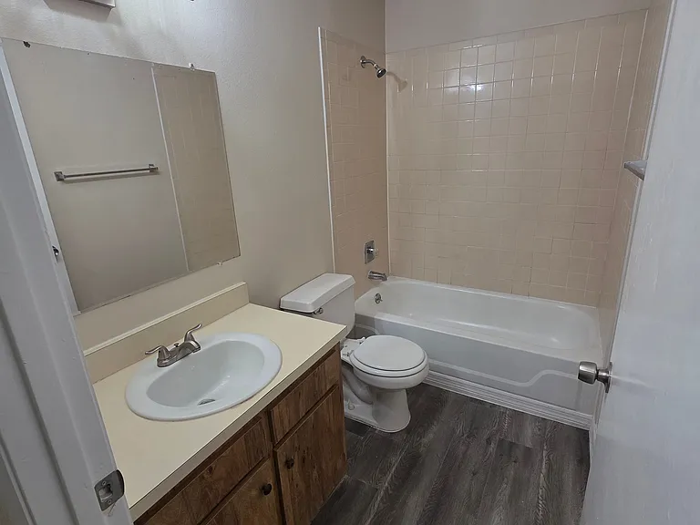 5370 SE 30th Pl #C — Photo 7