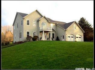 2077 Hoffman Rd, Cazenovia, NY 13035