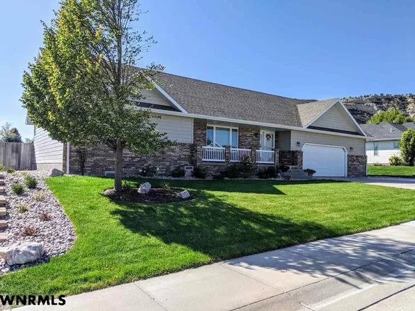 3015 Monument Shadows, Gering, NE 69341